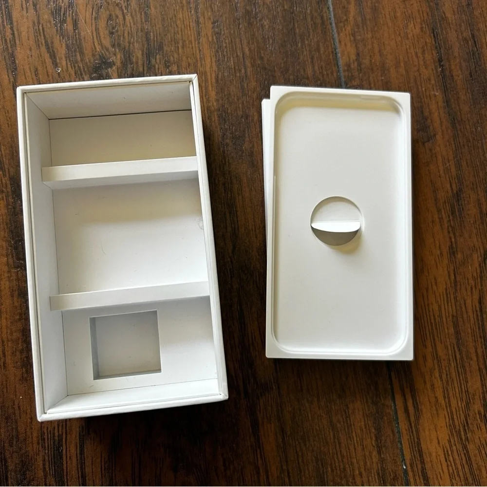 Apple iPhone 4- Box Only